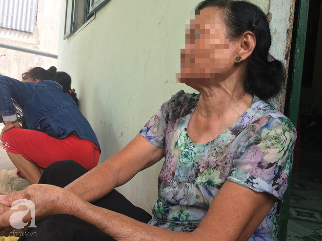 Bà nội bé gái 10 tuổi nghi bị bố ruột hiếp dâm nhiều lần ở Long An: Con bé sợ cả nhà bị bố nó giết nên nào dám kể cho ai nghe