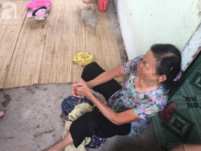 Bà nội bé gái 10 tuổi nghi bị bố ruột hiếp dâm nhiều lần ở Long An: Con bé sợ cả nhà bị bố nó giết nên nào dám kể cho ai nghe