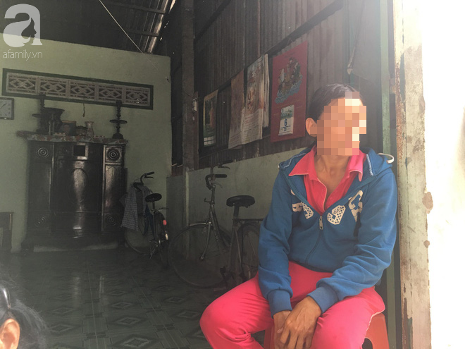 Bà nội bé gái 10 tuổi nghi bị bố ruột hiếp dâm nhiều lần ở Long An: Con bé sợ cả nhà bị bố nó giết nên nào dám kể cho ai nghe