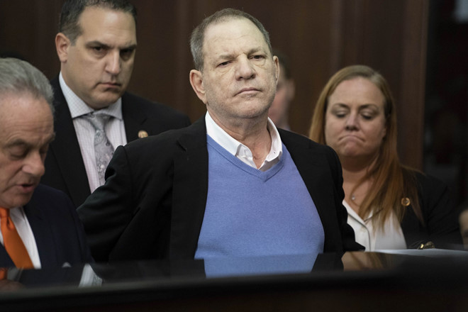 Harvey Weinstein phủ nhận tội cưỡng hiếp và lạm dụng tình dục tại tòa