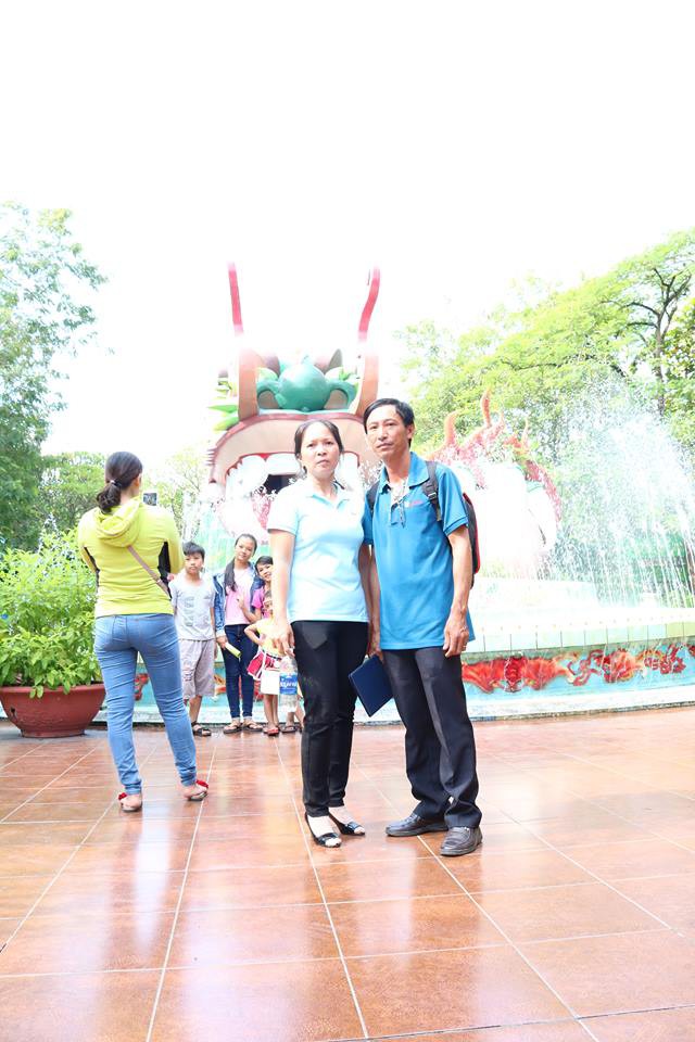 Chuyện tình thời ba mẹ em gây sốt qua lời kể của gái rượu: 19 tuổi tay trắng theo chồng, ổ bánh mỳ chia đôi nuôi con khôn lớn