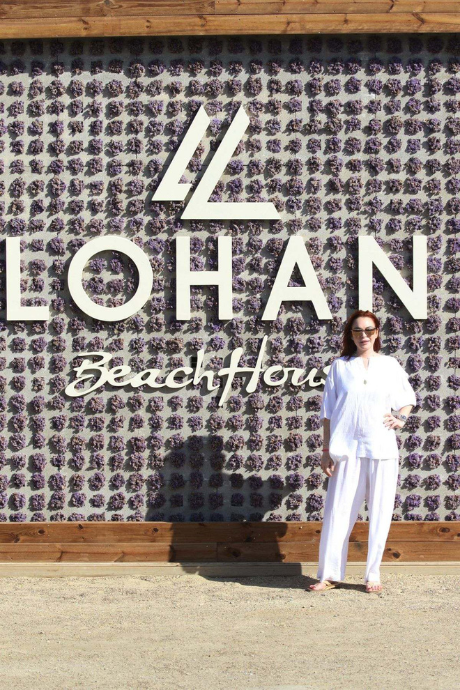 Lindsay Lohan tuổi 32: Nhan sắc già nhăn nheo trước tuổi, phải chạy trốn khỏi Hollywood Lindsay Lohan tuổi 32: Nhan sắc già nhăn nheo trước tuổi, phải chạy trốn khỏi Hollywood