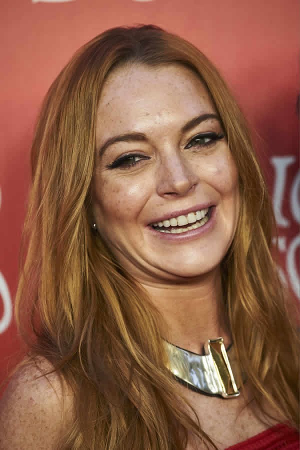 Lindsay Lohan tuổi 32: Nhan sắc già nhăn nheo trước tuổi, phải chạy trốn khỏi Hollywood Lindsay Lohan tuổi 32: Nhan sắc già nhăn nheo trước tuổi, phải chạy trốn khỏi Hollywood