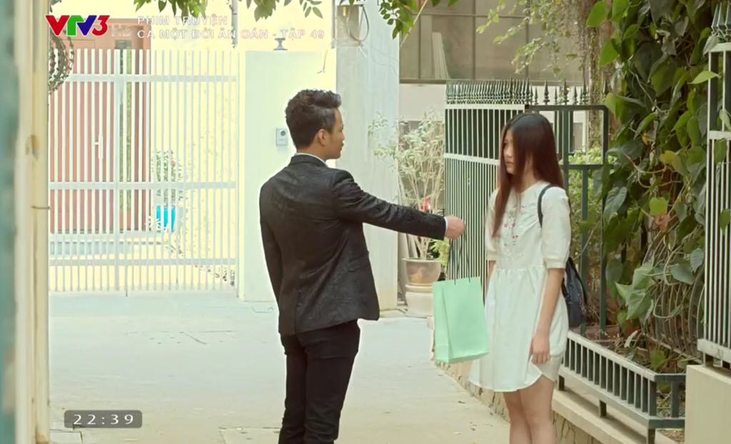Cả Một Đời Ân Oán tập 49: Phong tiết lộ bí mật động trời khiến tất cả đều khó xử Cả Một Đời Ân Oán tập 49: Phong tiết lộ bí mật động trời khiến tất cả đều khó xử