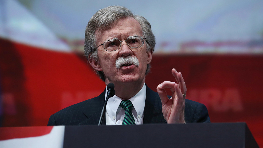 Cố vấn an ninh diều hâu tắt tiếng trước cuộc chơi Mỹ - Triều