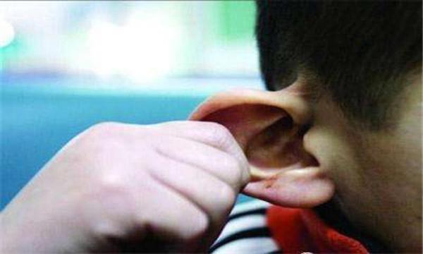 Bé trai đột tử vì mẹ đánh vào đầu: 5 bộ phận cơ thể cha mẹ tránh gây tổn thương Bé trai đột tử vì mẹ đánh vào đầu: 5 bộ phận cơ thể cha mẹ tránh gây tổn thương