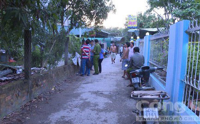 Công nhân bị điện giật treo lơ lửng trong lúc kéo cáp viễn thông