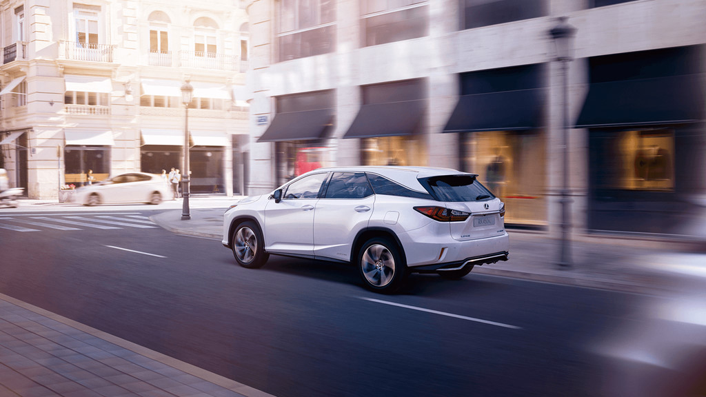 Lexus RX450hL 2019 7 chỗ giá rtừ 68.000 USD