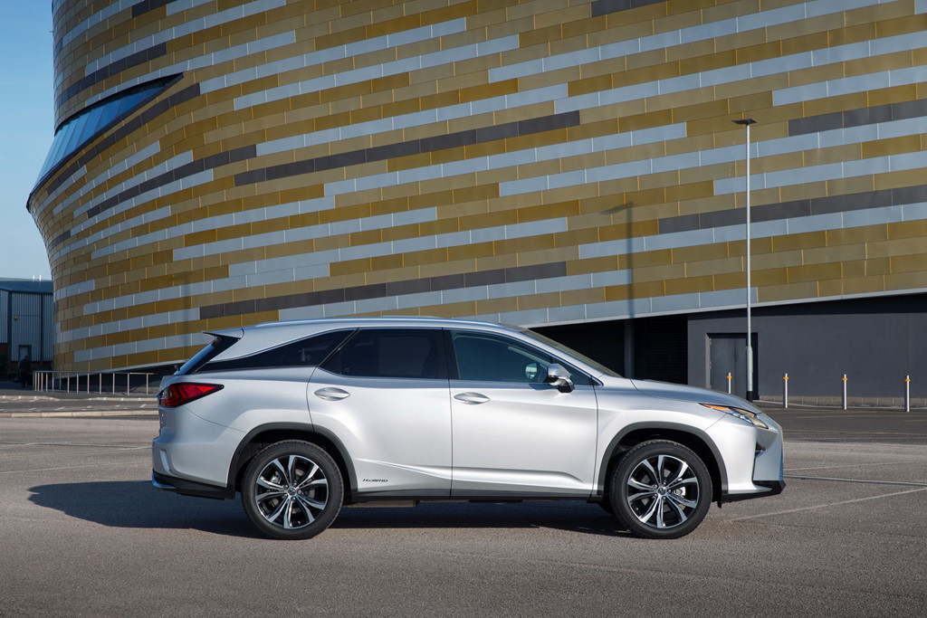 Lexus RX450hL 2019 7 chỗ giá rtừ 68.000 USD