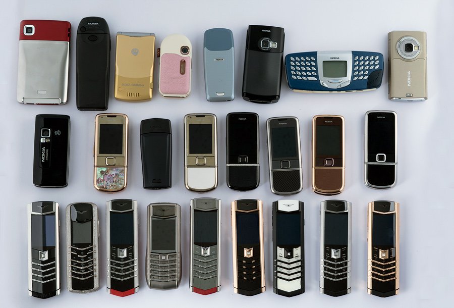 Tay chơi Hà Thành sưu tập bộ điện thoại Vertu chục tỷ hiếm có