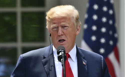 Trump chia sẻ nỗi buồn trước cái chết của đầu bếp Bourdain