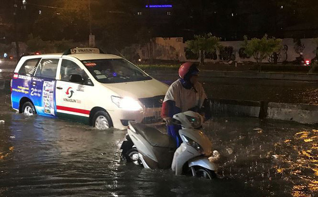Hết thời hạn chốt giá, siêu máy bơm chống ngập miễn phí 1 tháng