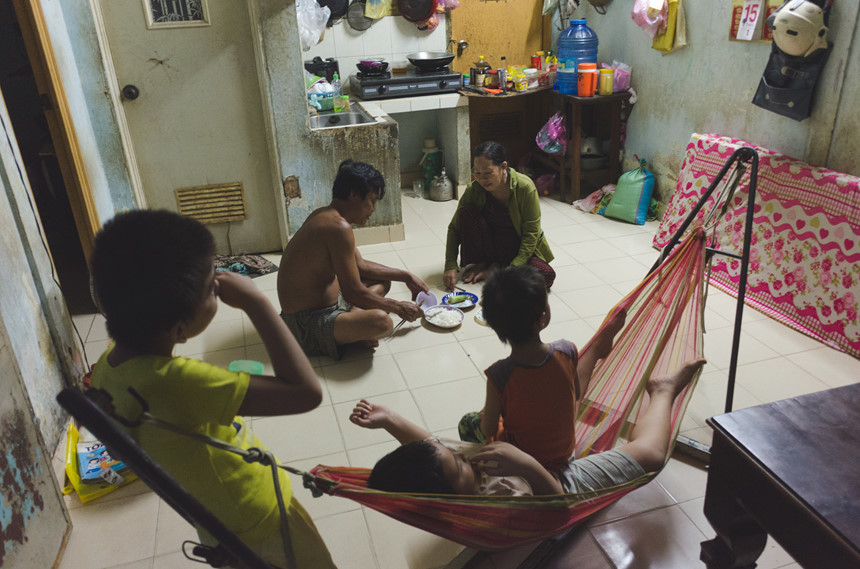 Cuộc sống nông dân giữa nơi xa hoa mới của Sài Gòn Cuộc sống nông dân giữa nơi xa hoa mới của Sài Gòn