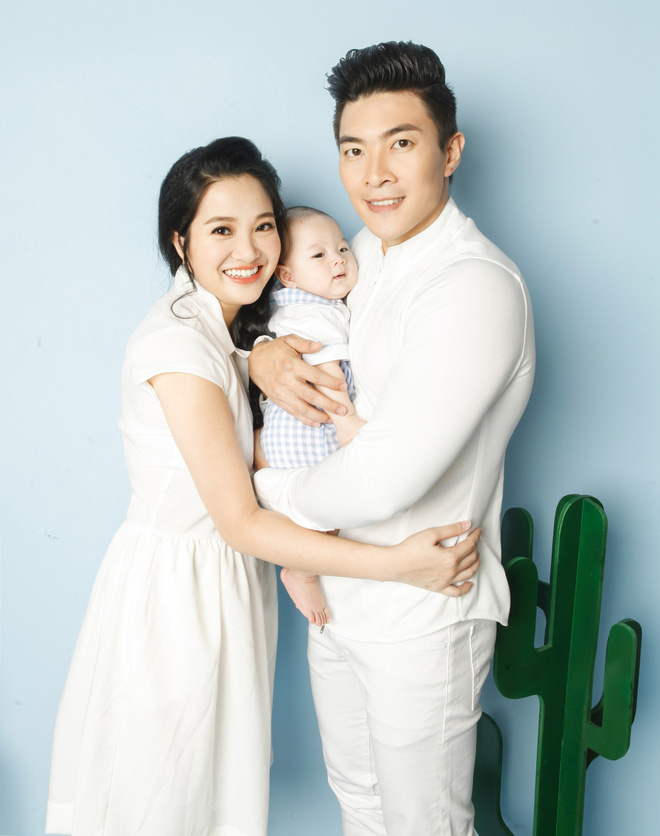 Màn cầu hôn lãng mạn của Quốc Cơ bất ngờ bị đào mộ, hút trăm nghìn lượt xem