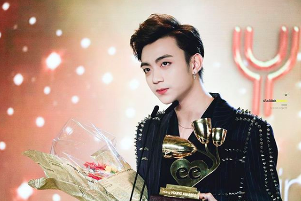 Hội những gương mặt lạ tiếp nạp thêm Soobin cùng chiếc cằm dài bất thình lình làm thành viên mới