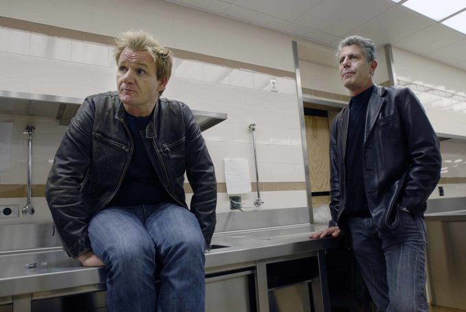 Cuộc đời của đầu bếp từng ăn bún chả ở Hà Nội với Obama