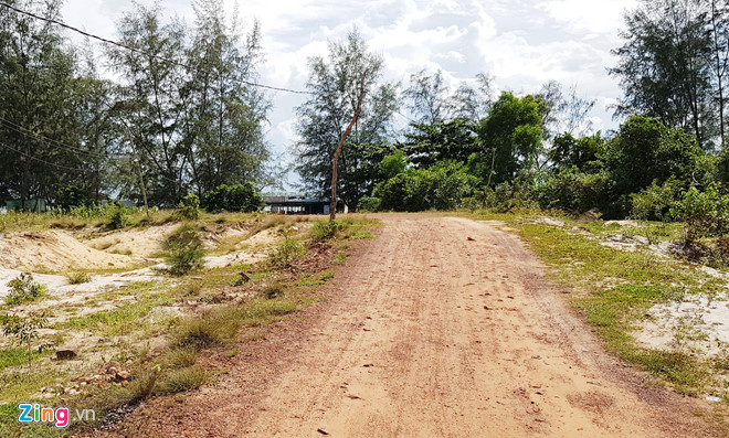 Dự án chặn lối xuống biển, người dân Phú Quốc căng băng rôn phản ứng