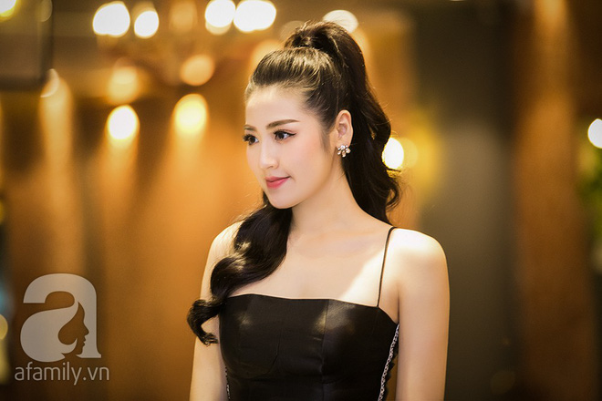 Á hậu Tú Anh lần đầu xuất hiện sau tin đồn đám cưới với bạn trai cũ Văn Mai Hương