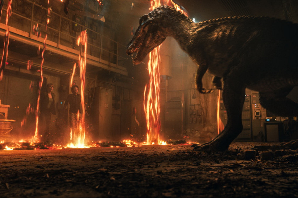 Jurassic World 2: Khán giả liên tục giật mình thót tim như xem phim kinh dị! Jurassic World 2: Khán giả liên tục giật mình thót tim như xem phim kinh dị!