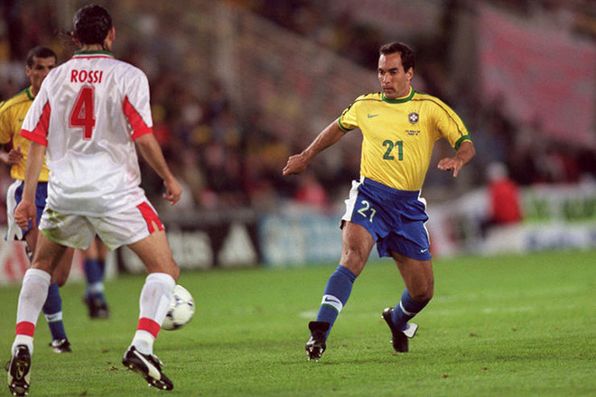 Cơn động kinh của Ronaldo béo và bí ẩn lớn nhất lịch sử World Cup