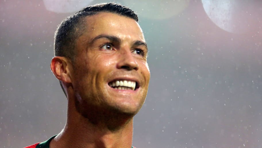 Real Madrid chính thức treo giá bán Ronaldo!