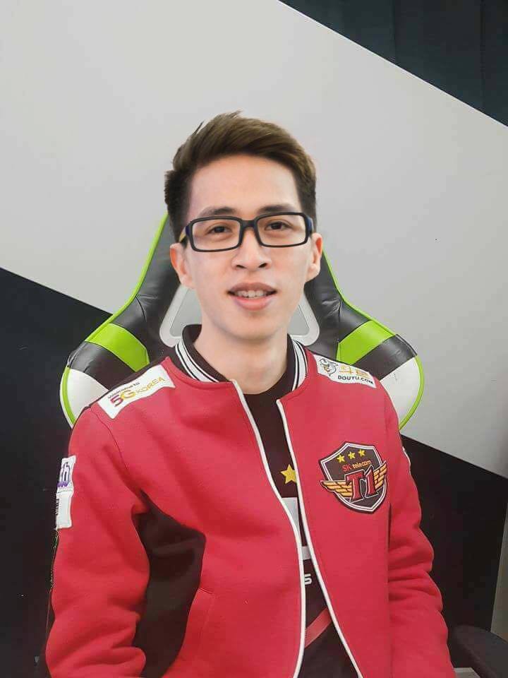 3 nam streamer triệu view đang nổi xình xịch trong cộng đồng Youtube Việt Nam 3 nam streamer triệu view đang nổi xình xịch trong cộng đồng Youtube Việt Nam