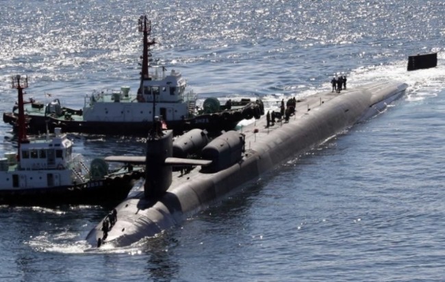 Tin tặc Trung Quốc bị tố đánh cắp bí mật vũ khí tàu ngầm Mỹ