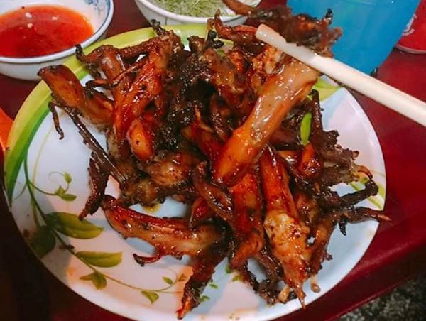 Phụ phẩm lò mổ đắt gấp 3 lần thịt vịt: Muốn ăn phải đặt cọc trước