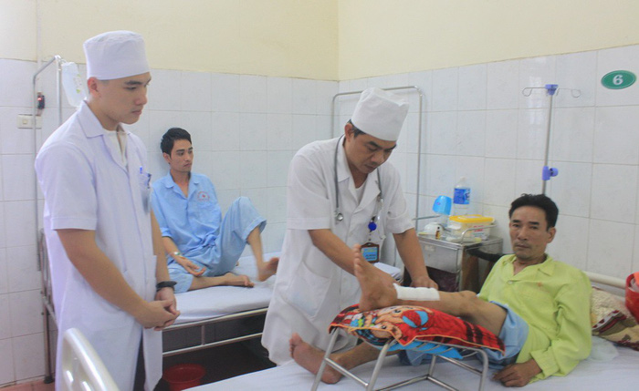 Thu nhập thấp, hàng loạt bác sĩ bệnh viện công ĐBSCL nghỉ việc