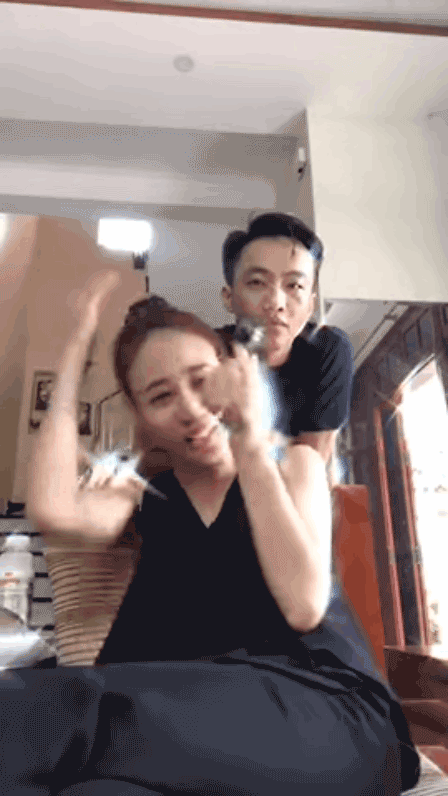 Cường Đô la công khai hôn và gọi Đàm Thu Trang là vợ, yêu cầu không nhắc đến Hồ Ngọc Hà Cường Đô la công khai hôn và gọi Đàm Thu Trang là vợ, yêu cầu không nhắc đến Hồ Ngọc Hà
