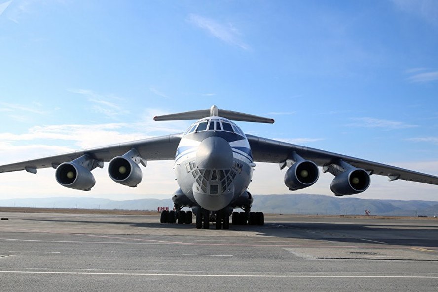 Máy bay chở thực phẩm riêng cho ông Kim Jong-un đến Singapore