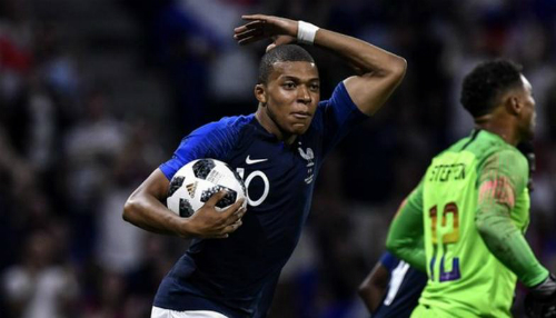 Mbappe cứu Pháp thoát thua trước thềm World Cup 2018