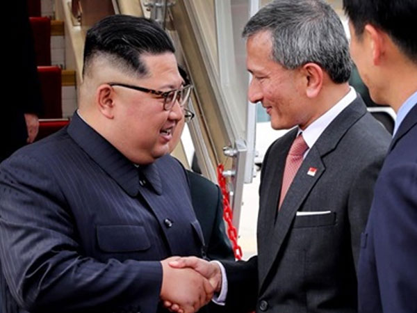 Lãnh đạo Triều Tiên Kim Jong-un tới Singapore