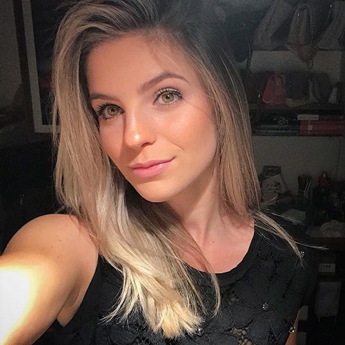 Nàng WAGs nóng bỏng tới World Cup 2018 nhờ tấm vé... phút 89