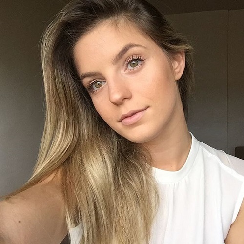 Nàng WAGs nóng bỏng tới World Cup 2018 nhờ tấm vé... phút 89