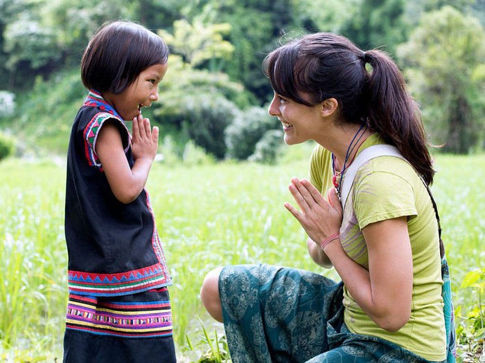 8 kiểu chào nhau kỳ lạ của người dân trên thế giới