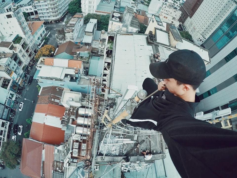 9X nhảy qua hai nóc nhà 40 tầng: 10 năm tập parkour mới dám mạo hiểm