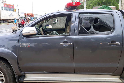 Người dân nhiều địa phương xuống đường gây náo loạn