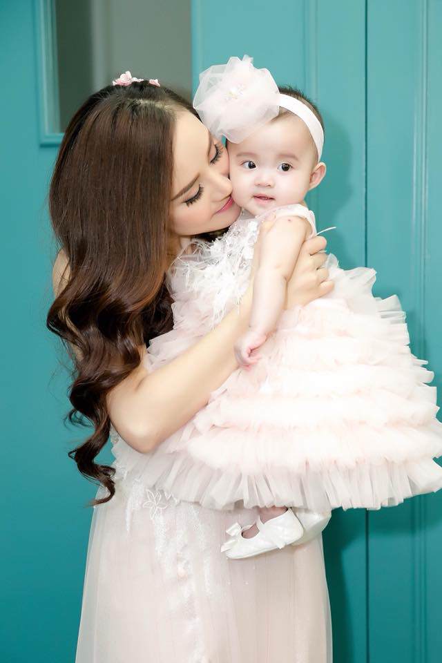 Vy Oanh: Tôi và ông xã, tiền của ai người nấy giữ