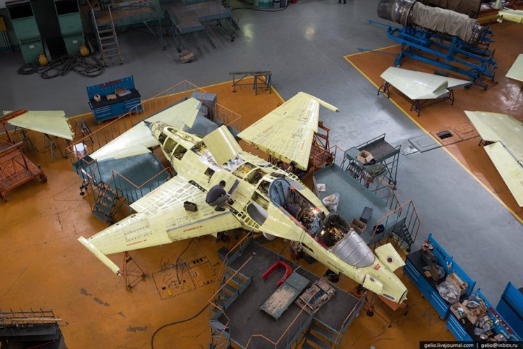 Bên trong nơi sản xuất tiêm kích Su-30 Việt Nam có gì đặc biệt?