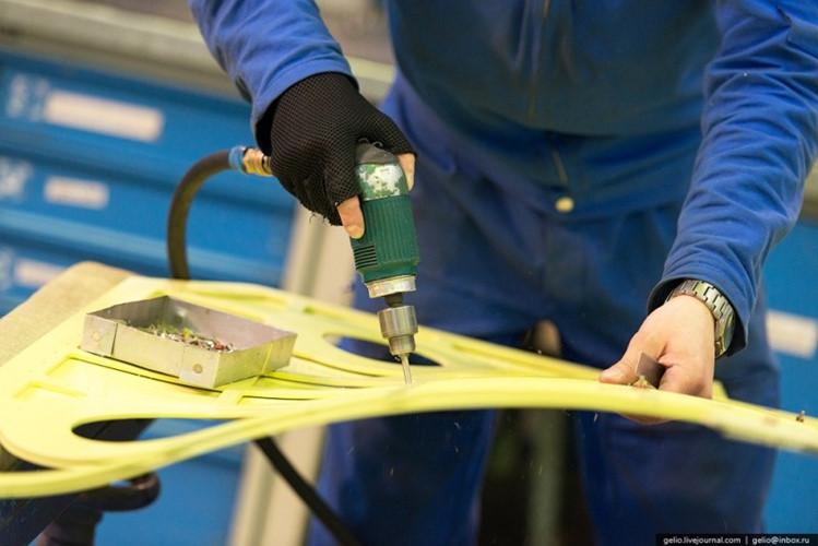 Bên trong nơi sản xuất tiêm kích Su-30 Việt Nam có gì đặc biệt?