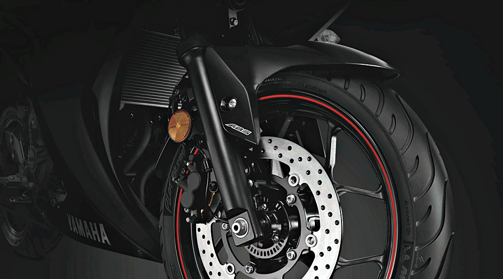 Yamaha R3 bản 2018 giá 5.900 USD tại Thái Lan Yamaha R3 bản 2018 giá 5.900 USD tại Thái Lan