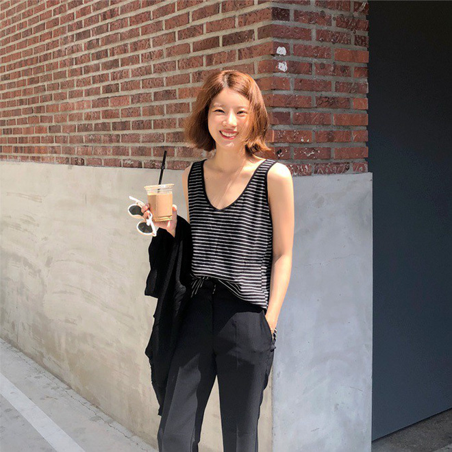 5 kiểu áo cotton đơn giản, mặc lên dễ đẹp để các nàng diện cả tuần cũng không thấy chán 5 kiểu áo cotton đơn giản, mặc lên dễ đẹp để các nàng diện cả tuần cũng không thấy chán