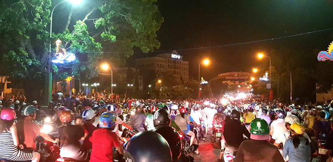 99 người quá khích bị tạm giữ trong đêm thứ 2 gây rối ở Bình Thuận