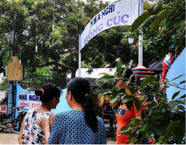 Chủ nhà nghỉ bị giết trong phòng ngủ, hơn 1 tỷ đồng không cánh mà bay