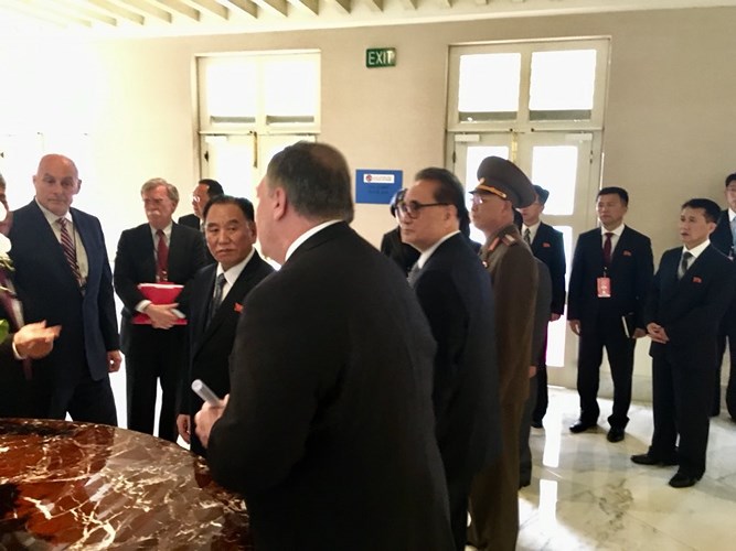 Cận cảnh phản ứng của dư luận trước cái bắt tay lịch sử Mỹ - Triều