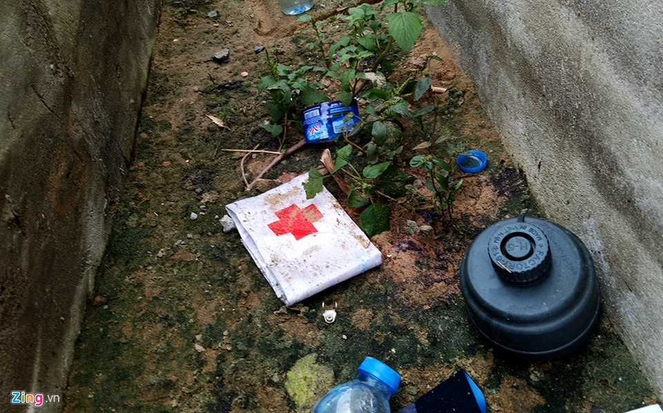 Bên trong trụ sở cảnh sát bị người quá khích đập phá ở Bình Thuận