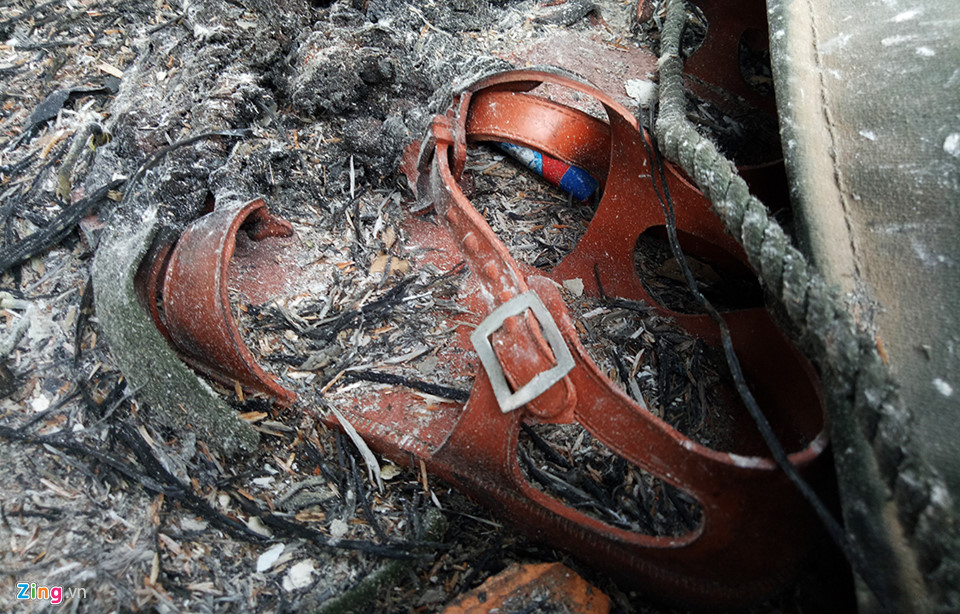 Bên trong trụ sở cảnh sát bị người quá khích đập phá ở Bình Thuận