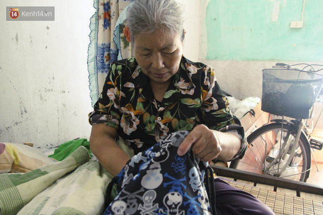 Cụ bà xa quê 11 năm, ở trọ Hà Nội để chạy thận và sống nhờ những vần thơ của chồng: Lấy người xấu trai, sau này người ta chiều mình