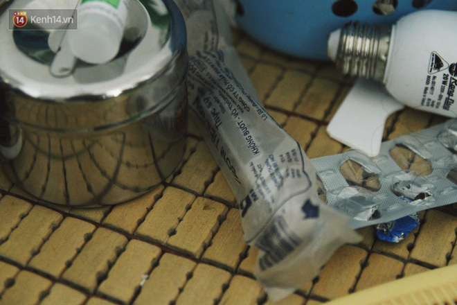 Cụ bà xa quê 11 năm, ở trọ Hà Nội để chạy thận và sống nhờ những vần thơ của chồng: Lấy người xấu trai, sau này người ta chiều mình